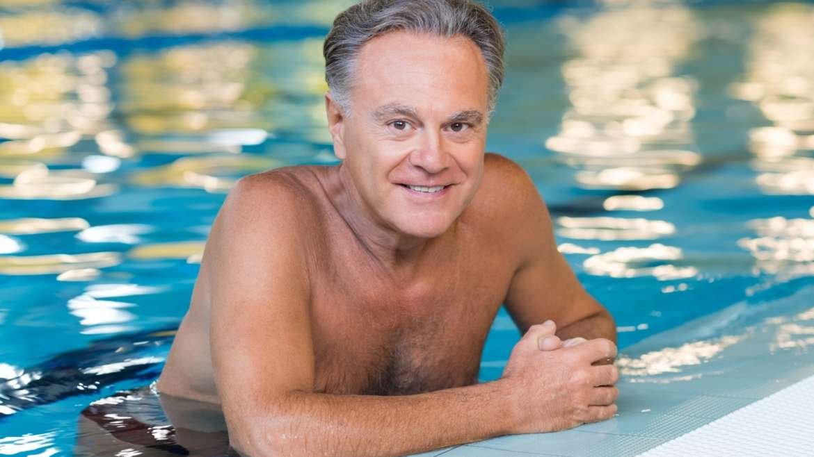 Relatos escritos por clientes e terapeutas que foram atendidos com terapias na água.