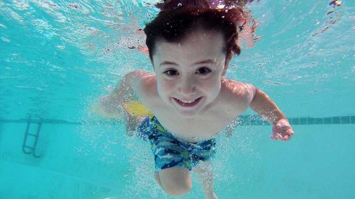 Transtorno do espectro autista TEA  e água.