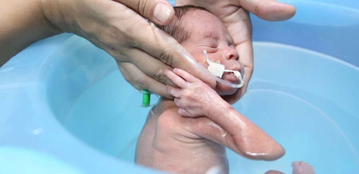 Fisioterapia acuática neonatal…