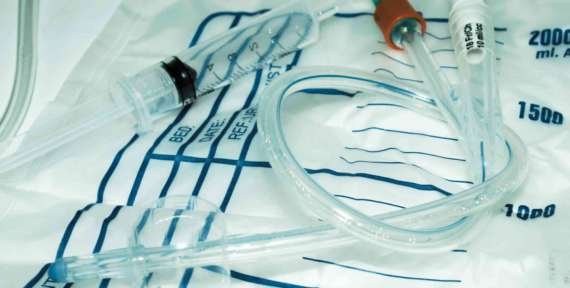 Fisioterapia acuática de los pacientes con sonda vesical