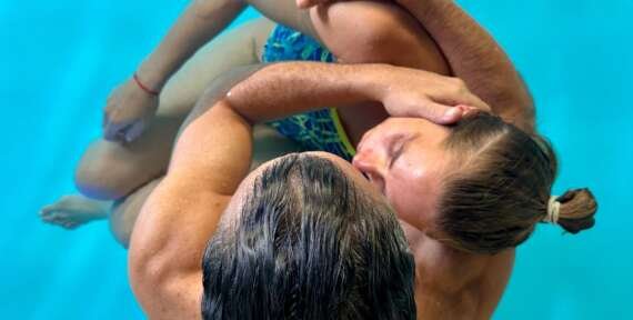 Watsu: una práctica terapéutica acuática más allá de la rehabilitación física