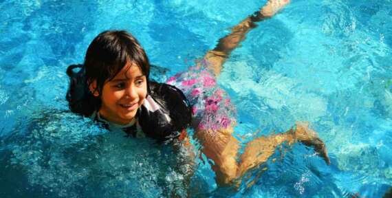 Psicomotricidad acuática en el trastorno del espectro autista: un enfoque integrador para el desarrollo sensorial, motor y socioemocional